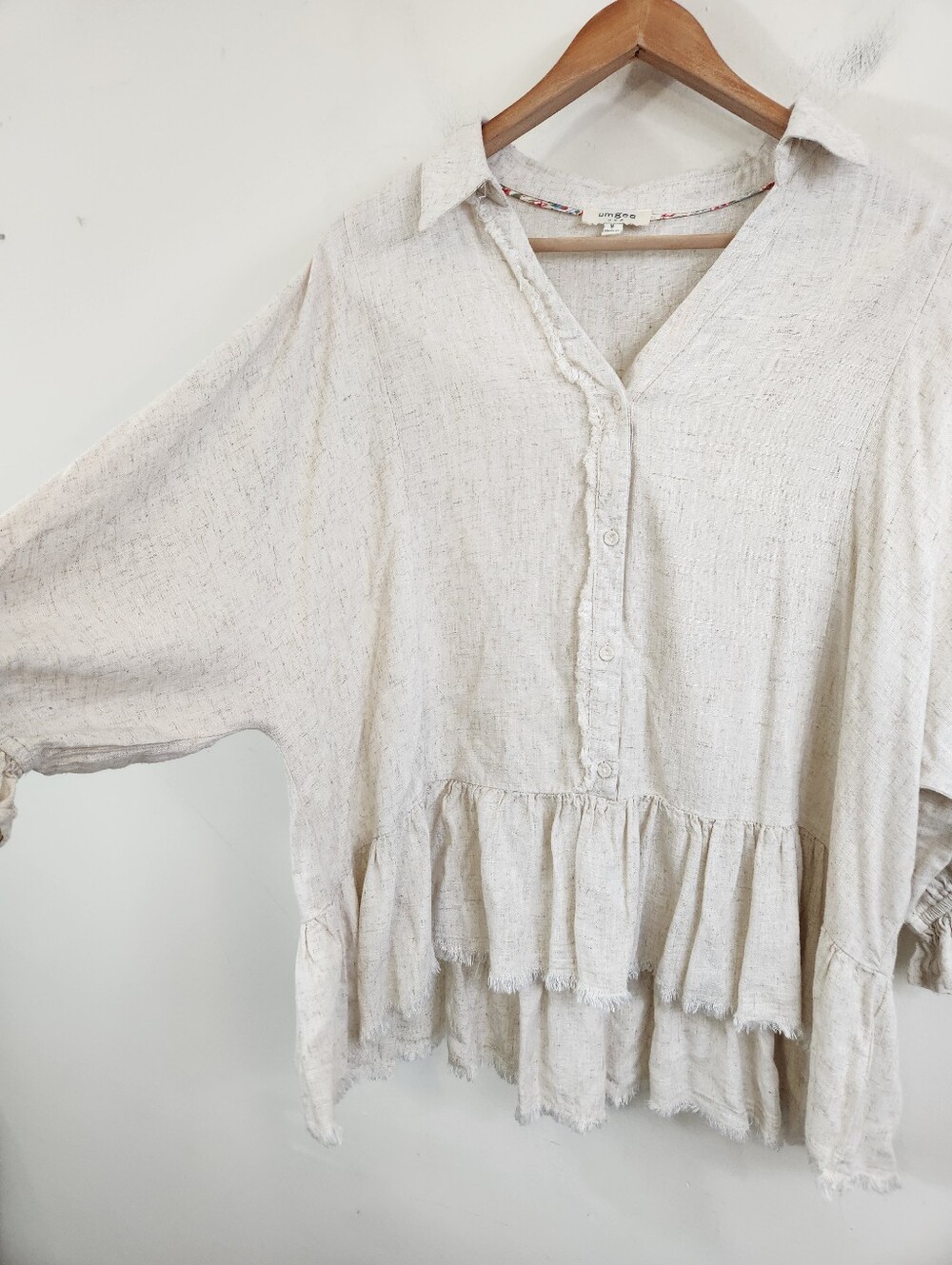 Umgee Linen Blend Oversized Blouse - Picture 5 of 10
